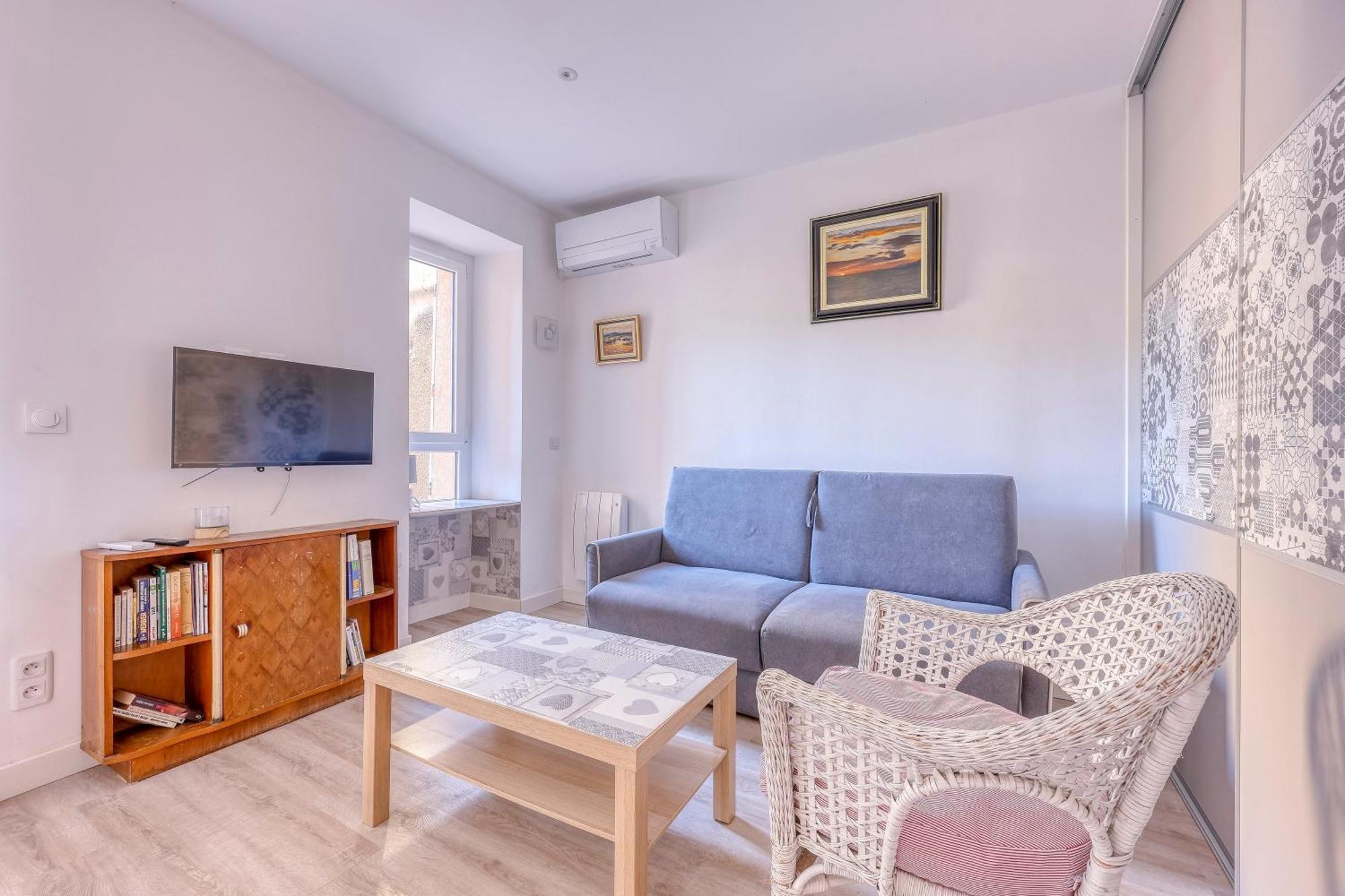 Апартаменты Le Patio Du Port - Appt Climatise Avec Jardin